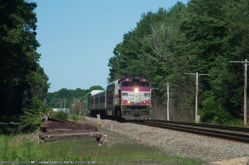 MBTA 1115 heading to Ayer